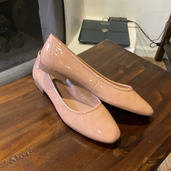 VINCE CAMUTO MINNDY FLATS  SIZE 7M NEW WITHOUT BOX - Picture 2 of 7